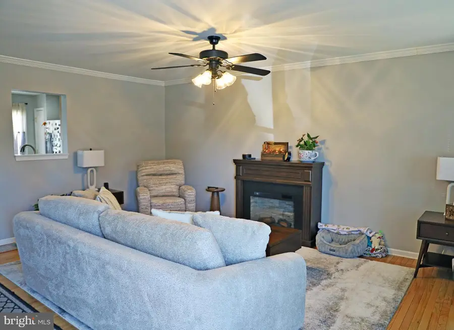 16 Trevino Dr, Martinsburg, WV 25405 - #2