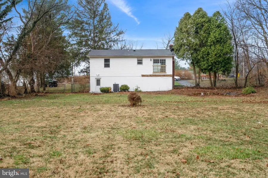 404 Weeping Willow Rd, Falling Waters, WV 25419 - #3