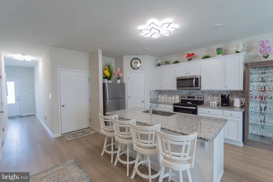 38 Bloomsbury St, Falling Waters, WV 25419 - #2