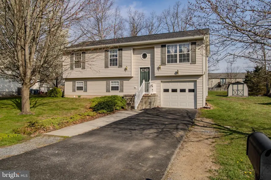 140 Thoreau Dr, Inwood, WV 25428 - #3