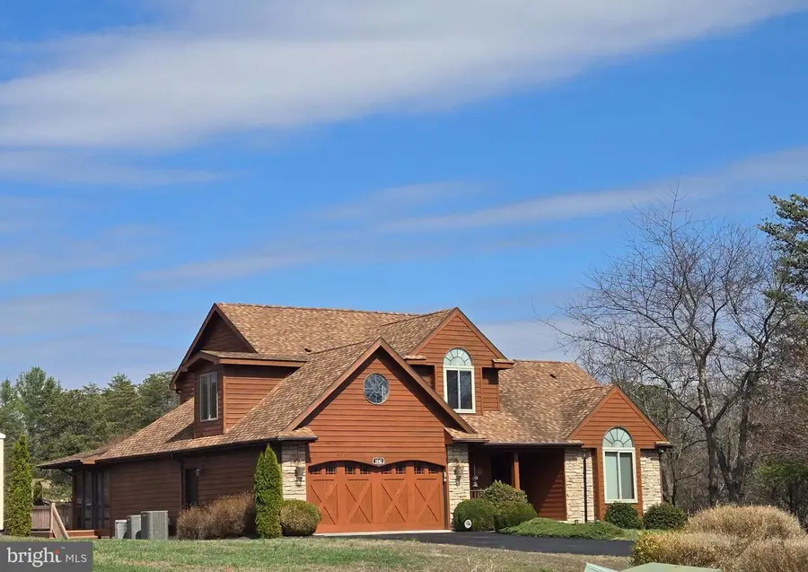 1042 Wintercamp Trl, Hedgesville, WV 25427 - #2