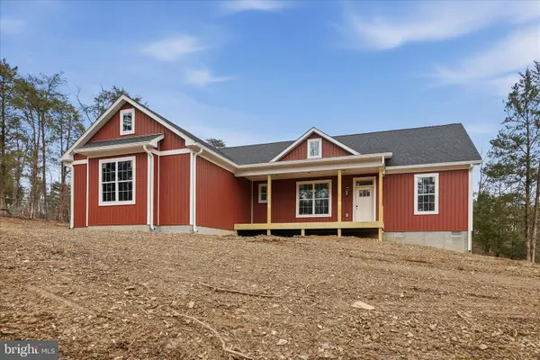 831 Avanti Dr., BUNKER HILL, WV 25413