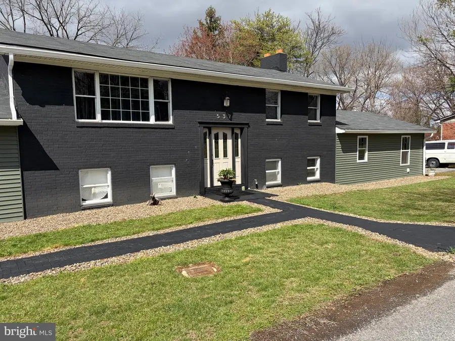 537 Ridge Rd S, Martinsburg, WV 25403 - #2