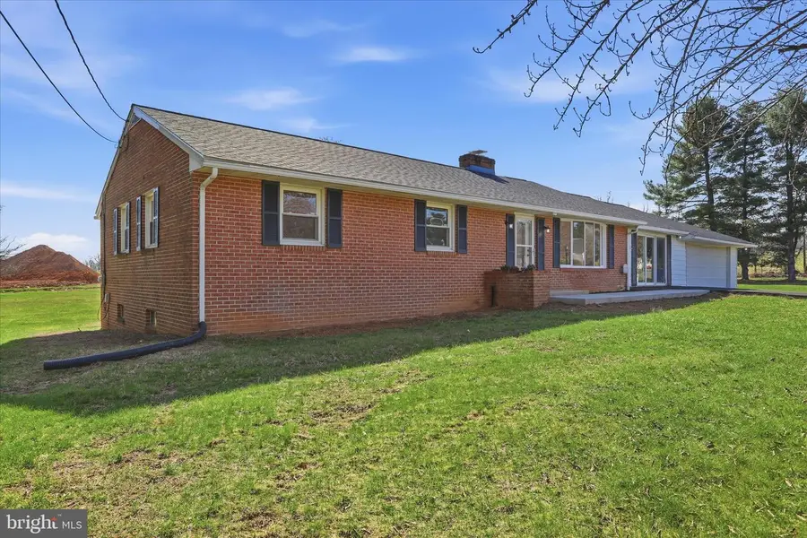 1910 Delmar Orchard Rd, Martinsburg, WV 25403 - #2