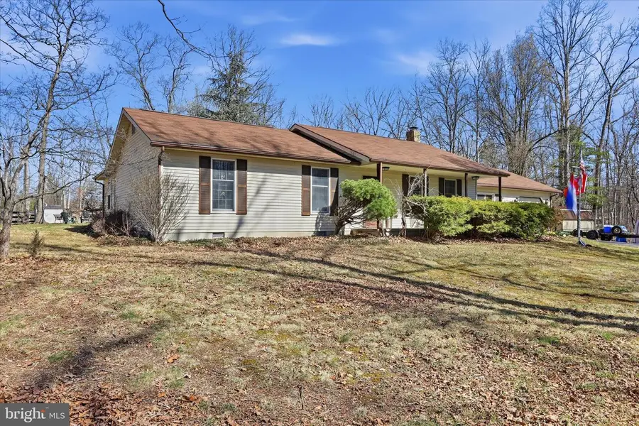 139 Arcadia Rd, Hedgesville, WV 25427 - #2