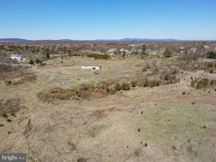 796 Berkeley Station Rd, Martinsburg, WV 25404 - #2