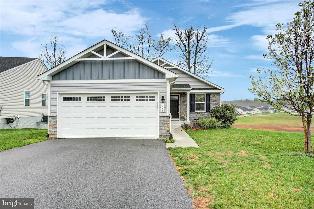 140 Cape Cod Cir, Martinsburg, WV 25403 - #1