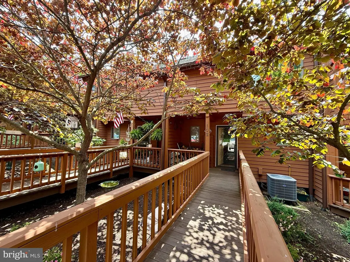102 Tecumseh Trl, Hedgesville, WV 25427 - #1