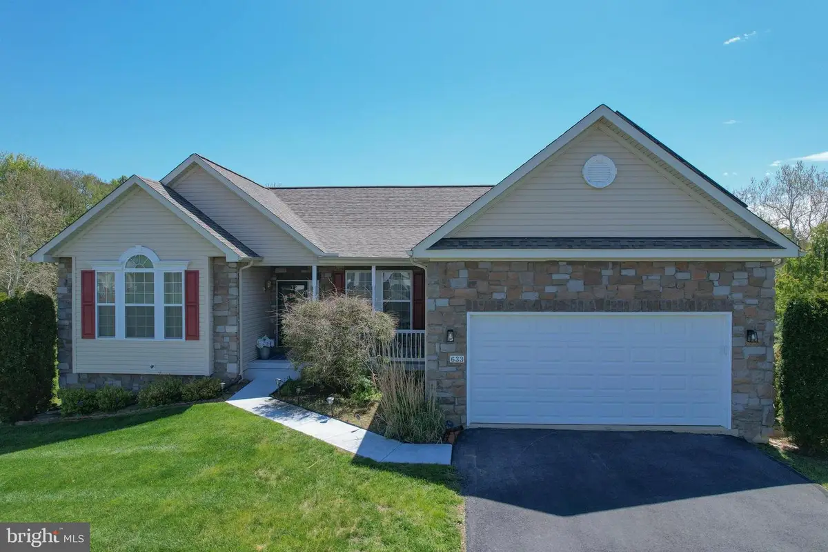 633 Bentley Dr, Inwood, WV 25428 - #1