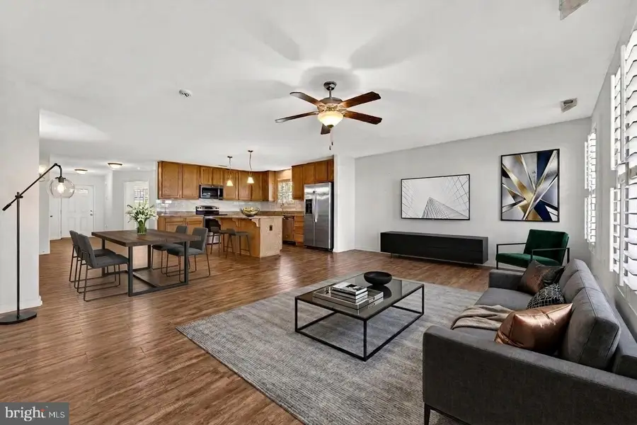 35 Cotswold Ln, Falling Waters, WV 25419 - #3