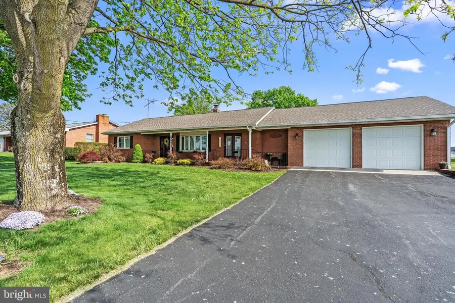 4243 Hammonds Mill Rd, Hedgesville, WV 25427 - #2