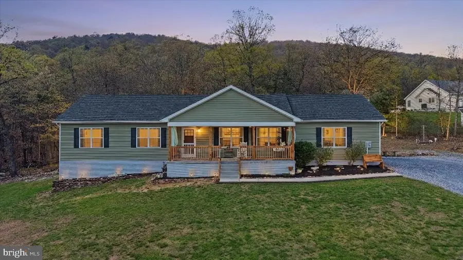 379 Jura Dr, Hedgesville, WV 25427 - #2