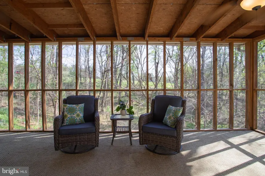 320 Painted Meadow Ln, Hedgesville, WV 25427 - #2