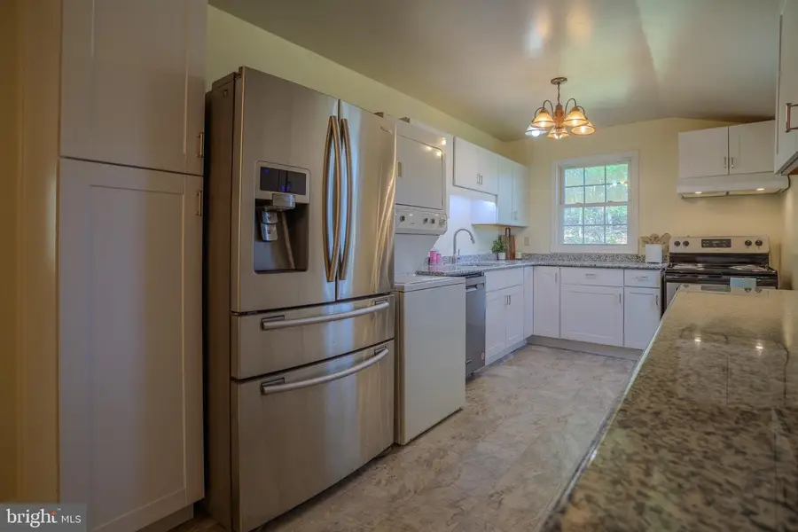 320 Painted Meadow Ln, Hedgesville, WV 25427 - #3