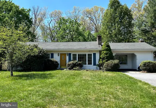 811 Conservation Dr, HEDGESVILLE, WV 25427