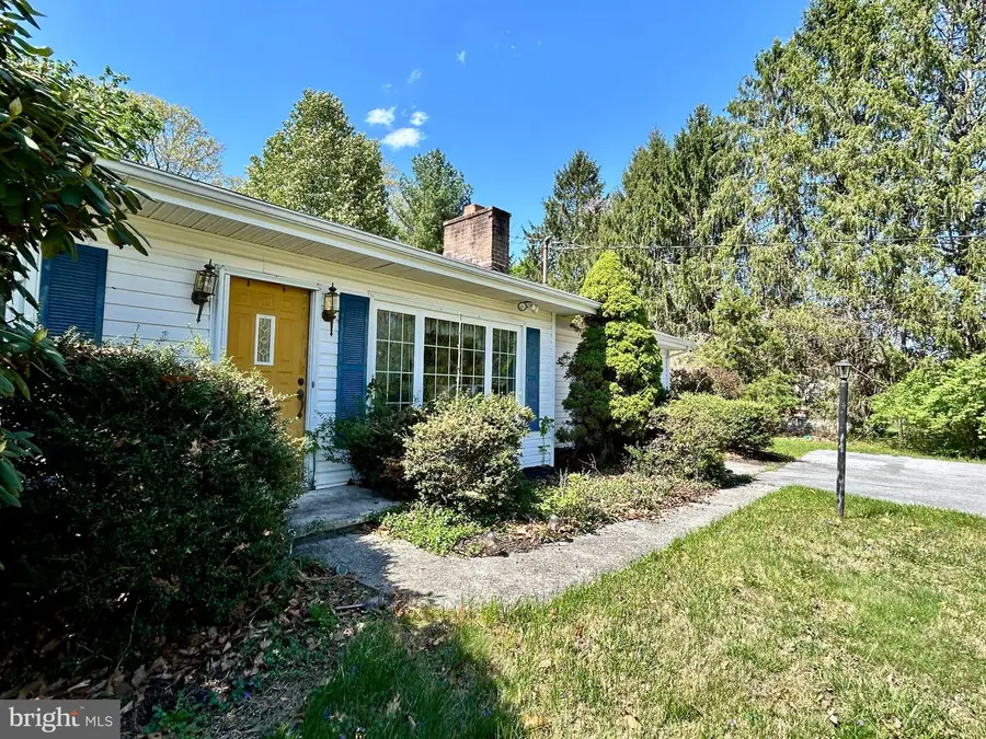 811 Conservation Dr, Hedgesville, WV 25427 - #2