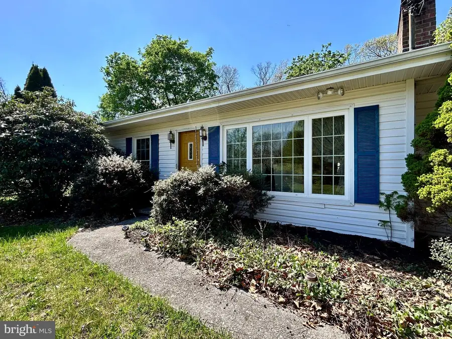 811 Conservation Dr, Hedgesville, WV 25427 - #3