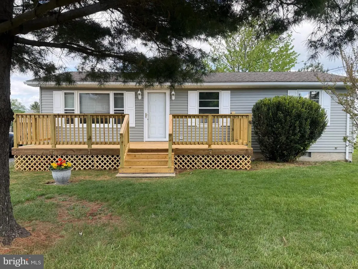 202 Jasmine Ln, Martinsburg, WV 25401 - #1