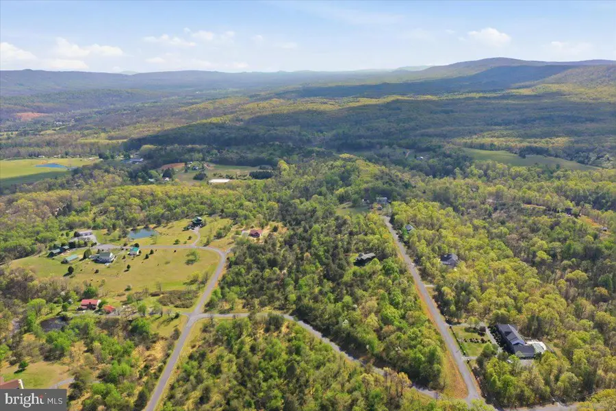 316 Jade Ct, Hedgesville, WV 25427 - #3