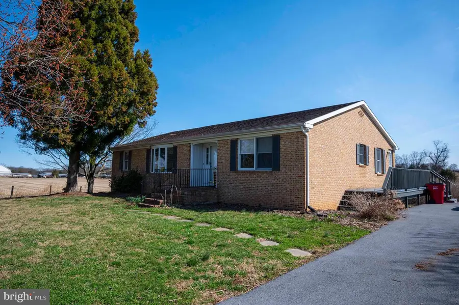 2340 Greensburg Rd, Martinsburg, WV 25404 - #2