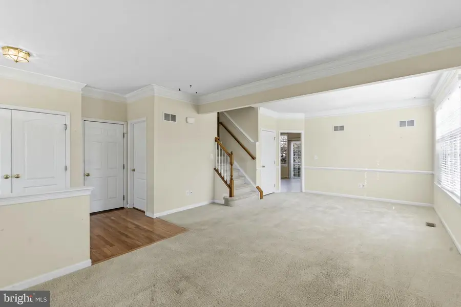 313 Lewisburg Ln, Martinsburg, WV 25403 - #2