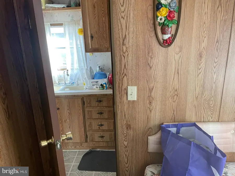 81-37 Forest Ln, Falling Waters, WV 25419 - #2