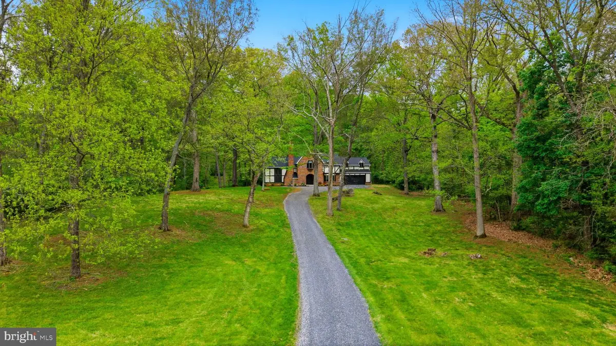 387 Weaver Ln, Martinsburg, WV 25403 - #1