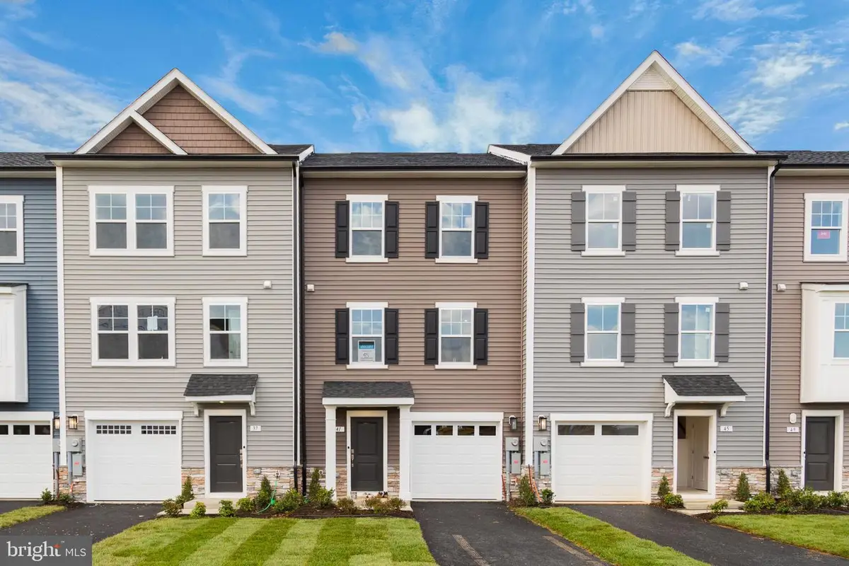 41 Scammel Dr, Bunker Hill, WV 25413 - #1