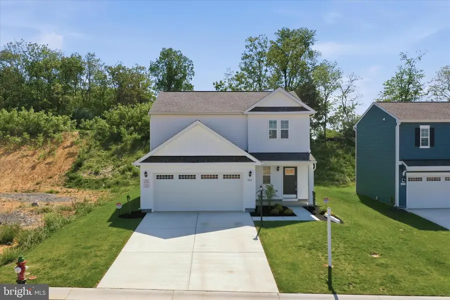 462 Ludgate Mnr, Falling Waters, WV 25419 - #2