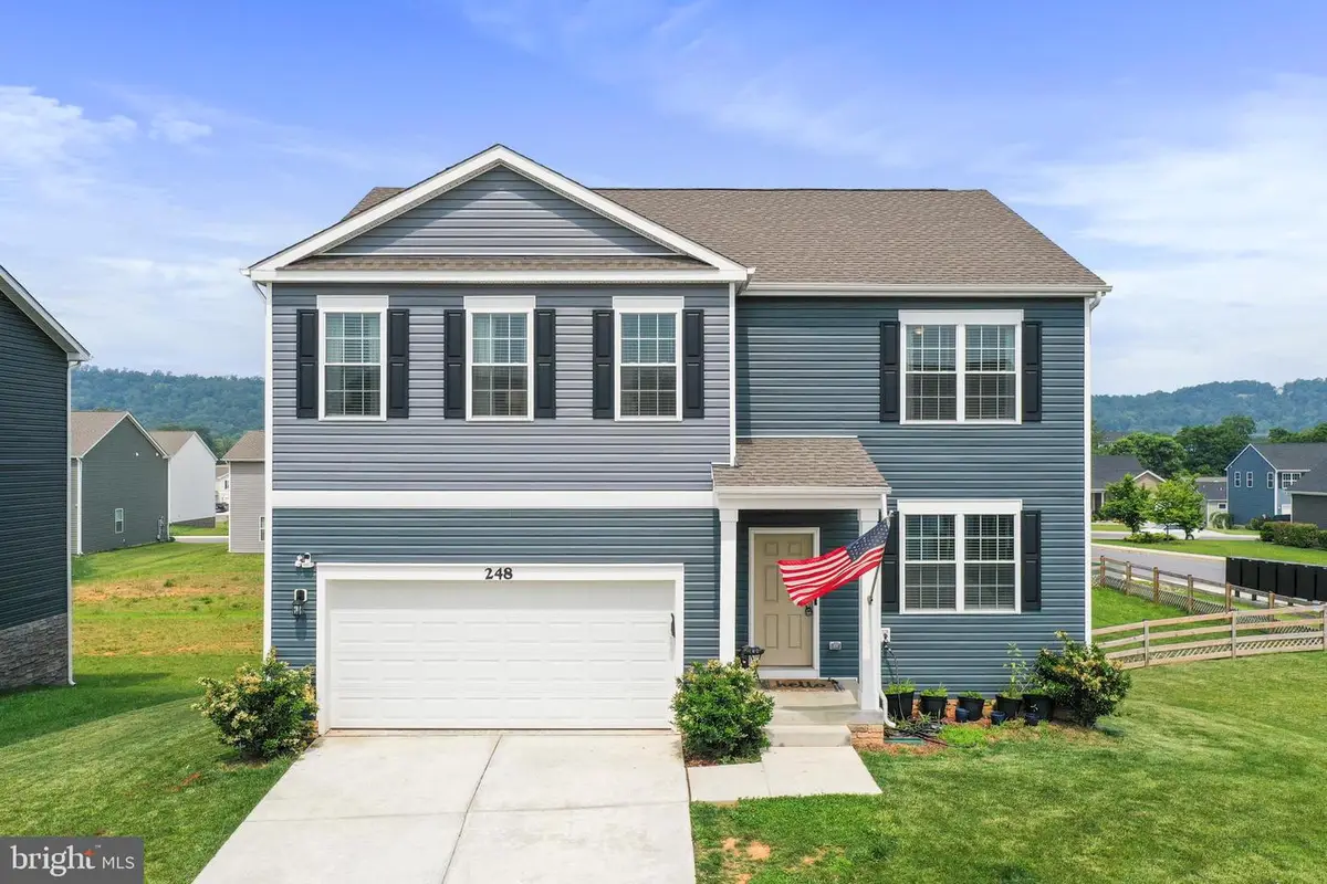 248 Aylesbury Ln, Martinsburg, WV 25403 - #1