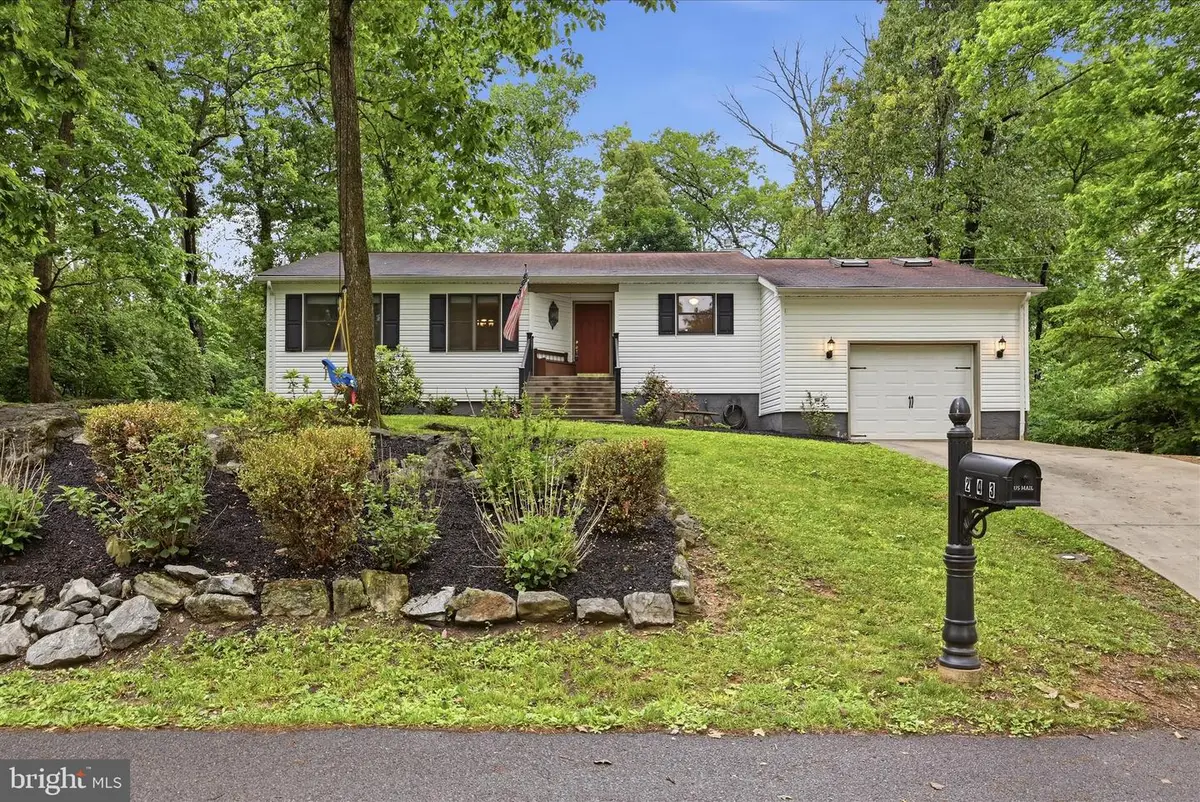 243 Tanbridge Dr, Martinsburg, WV 25401 - #1