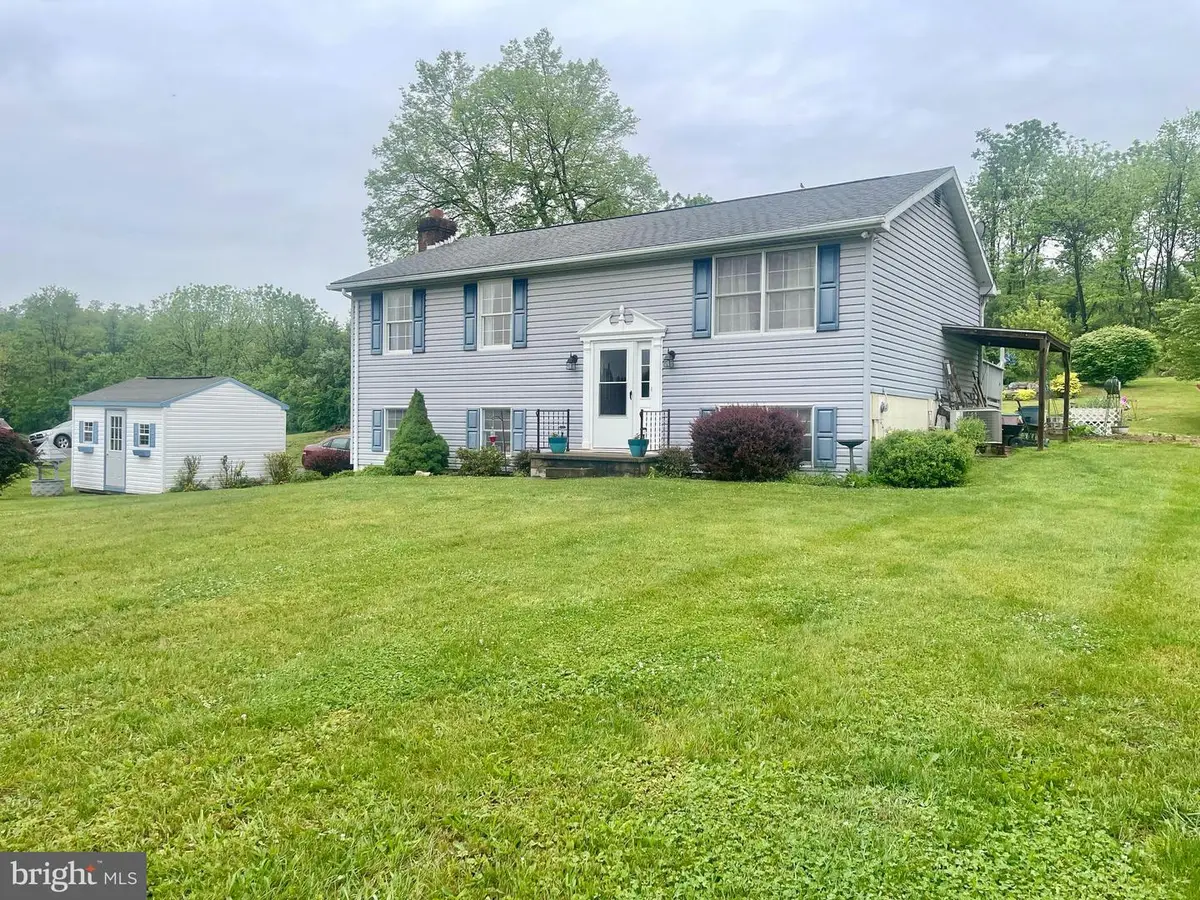 27 Canterbury Dr, Martinsburg, WV 25403 - #1