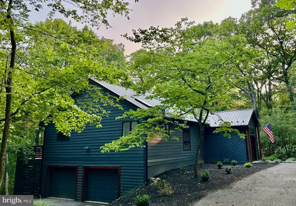 228 Rising Sun Rd, HEDGESVILLE, WV 25427