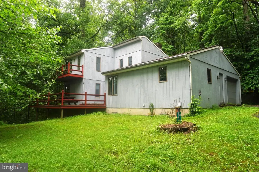 30 Fitzhugh Ln, Falling Waters, WV 25419 - #3