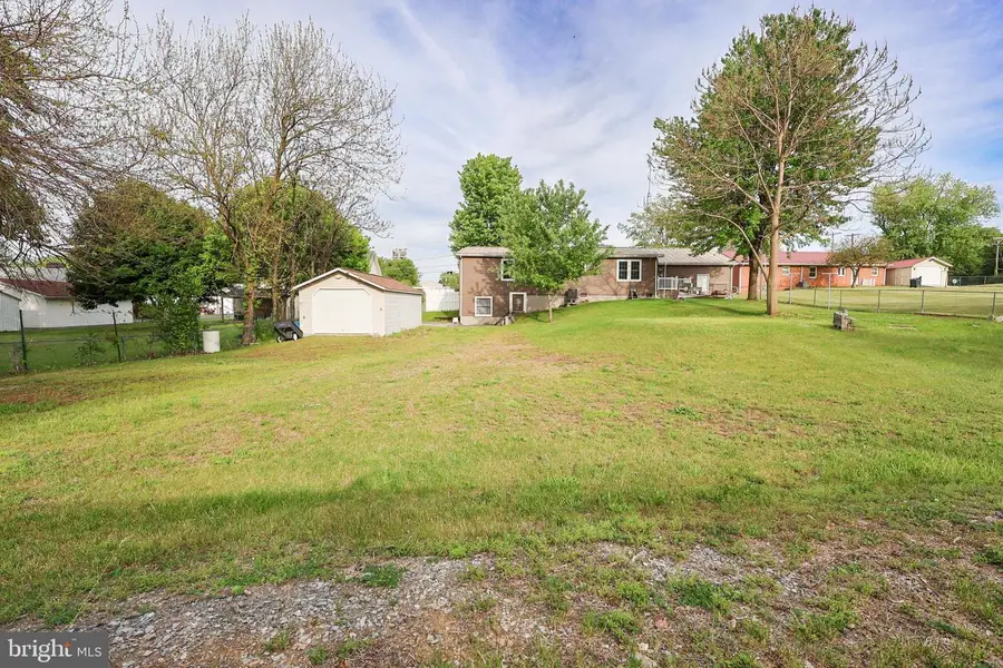 406 Hedrick Ave, Martinsburg, WV 25405 - #2