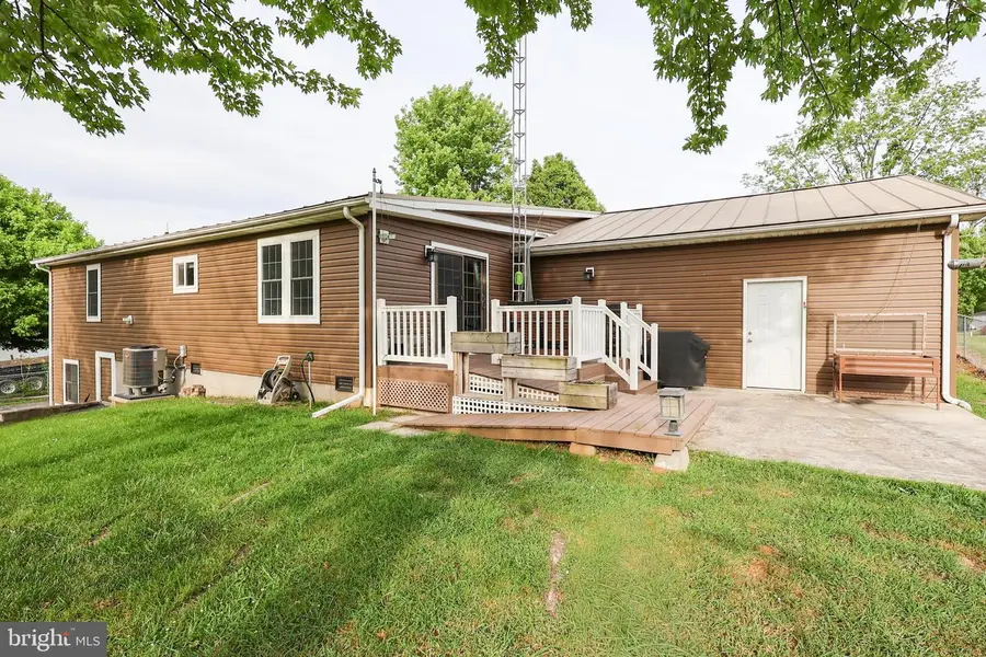 406 Hedrick Ave, Martinsburg, WV 25405 - #3