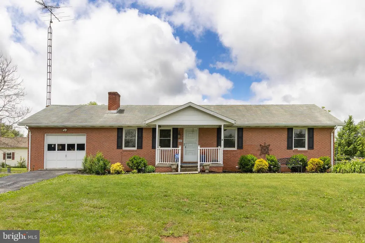 627 Montmorency Dr, Bunker Hill, WV 25413 - #1