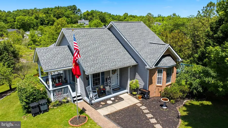 389 Grove Farm Ln, Martinsburg, WV 25404 - #2