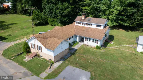 24-38-42 Karns Ct, MARTINSBURG, WV 25401