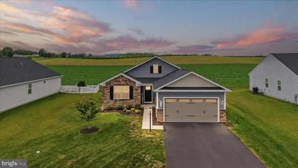 469 Perspective Pl, HEDGESVILLE, WV 25427