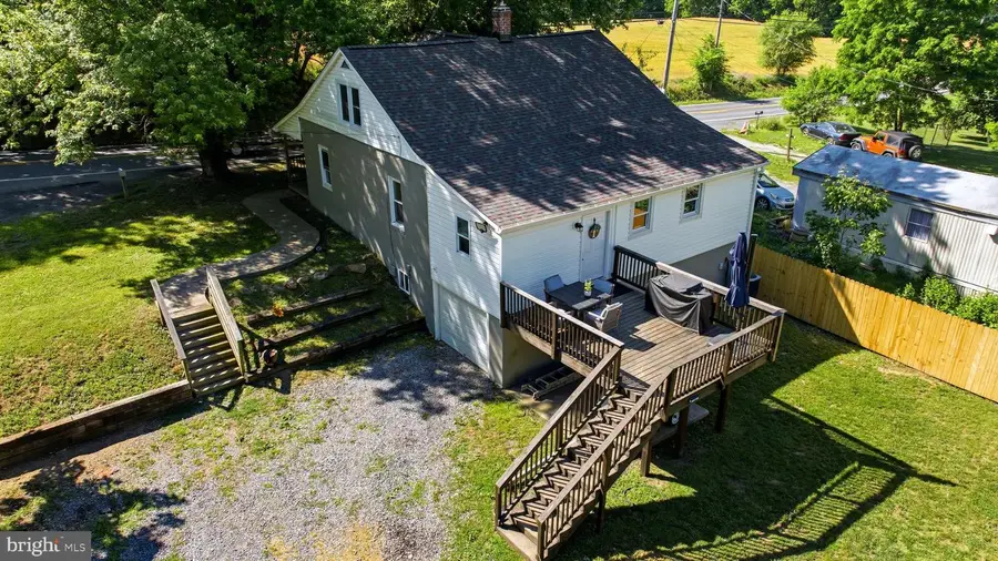 991 Hammonds Mill Rd, Hedgesville, WV 25427 - #2
