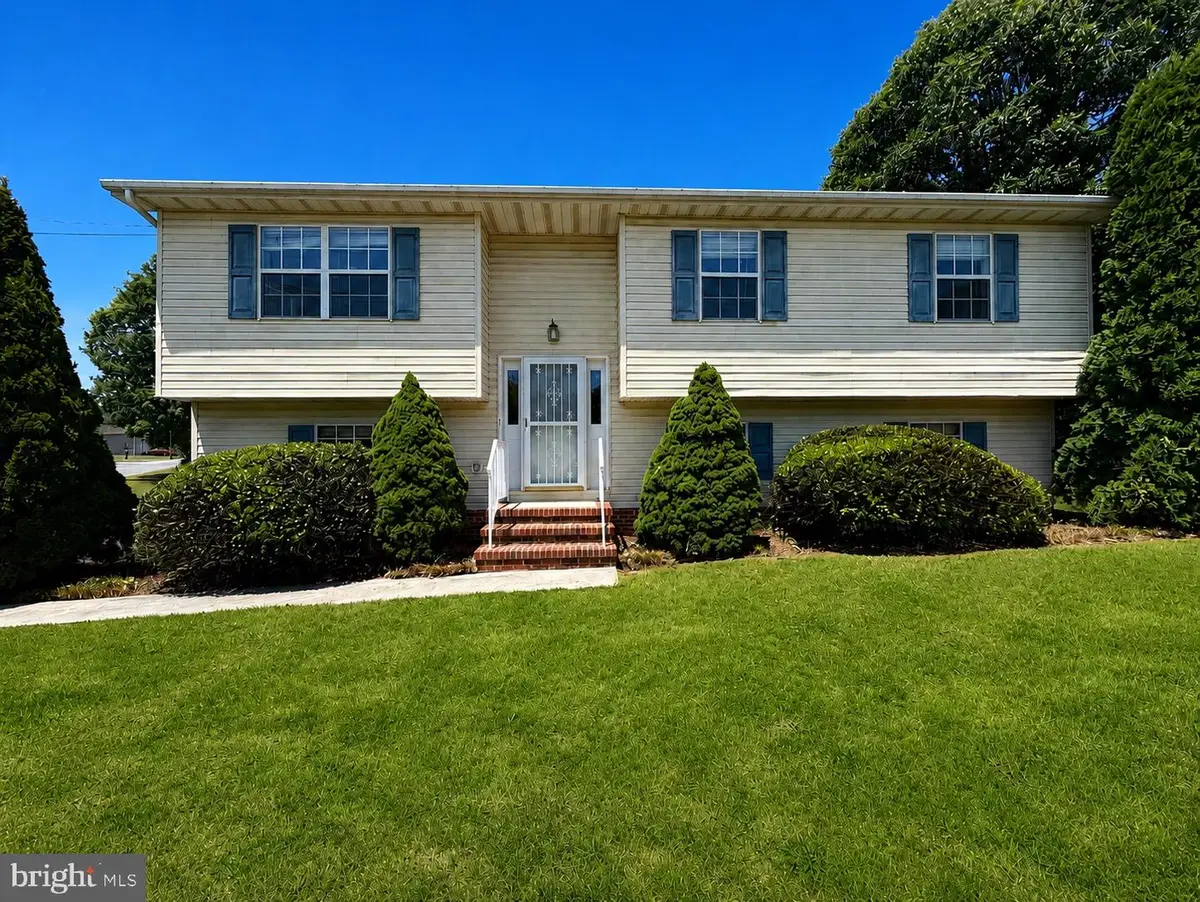 21 Coolidge Dr, Inwood, WV 25428 - #1