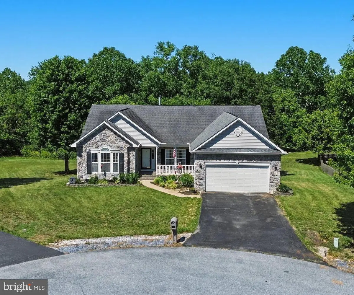 88 Castlerock Ln, Martinsburg, WV 25405 - #1
