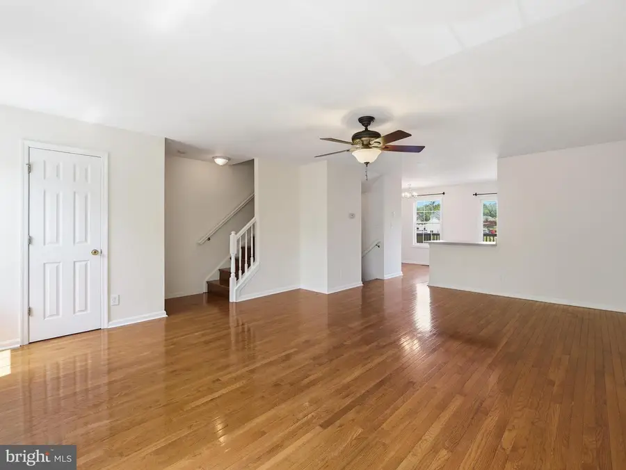 106 Sir Washington St, Inwood, WV 25428 - #2