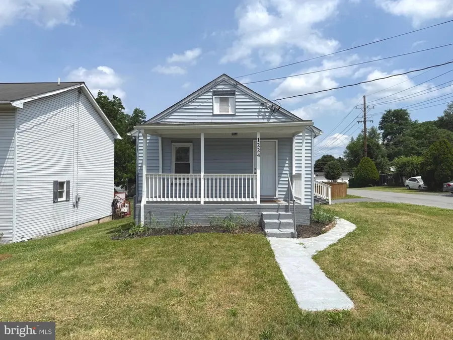 1224 West Virginia Ave, Martinsburg, WV 25401 - #2