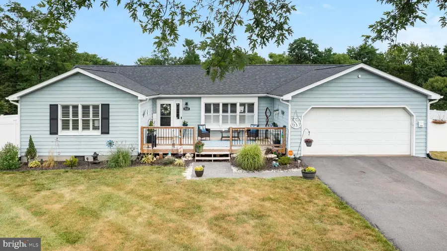 530 Montmorency Dr, Bunker Hill, WV 25413 - #3