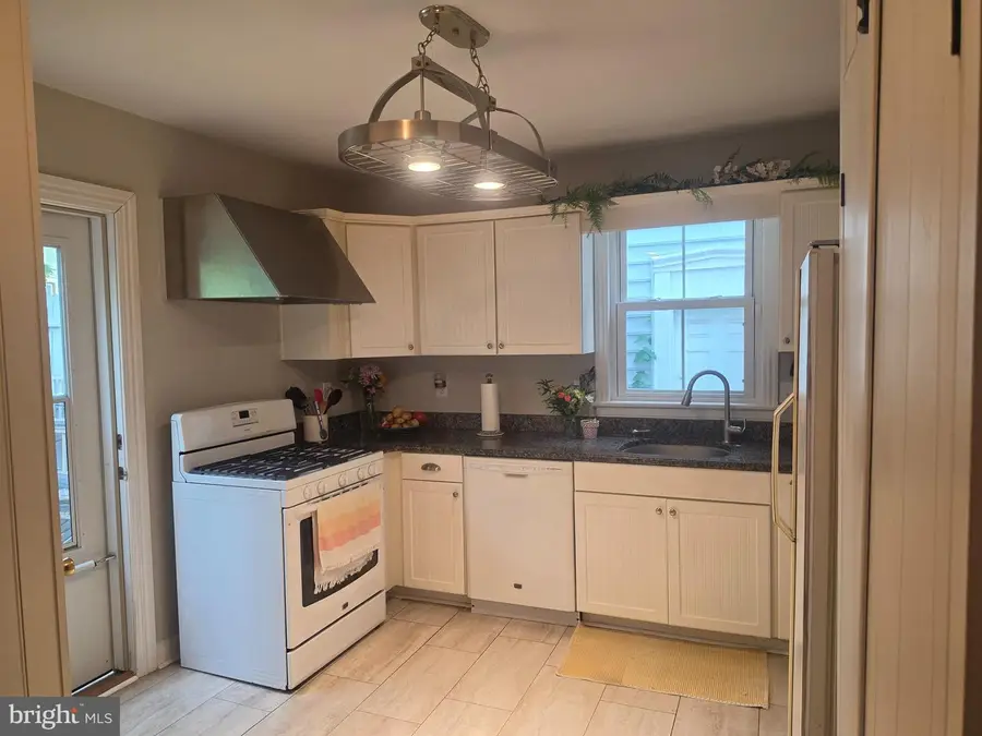 417 W Burke St, Martinsburg, WV 25401 - #2