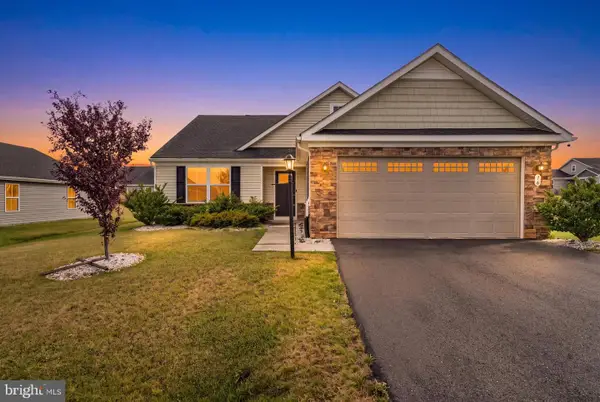16 Opulent Ct, HEDGESVILLE, WV 25427
