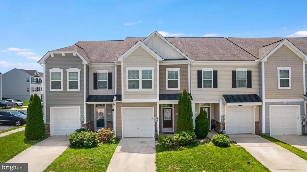 136 Oflannery Ct, Martinsburg, WV 25403 - #1