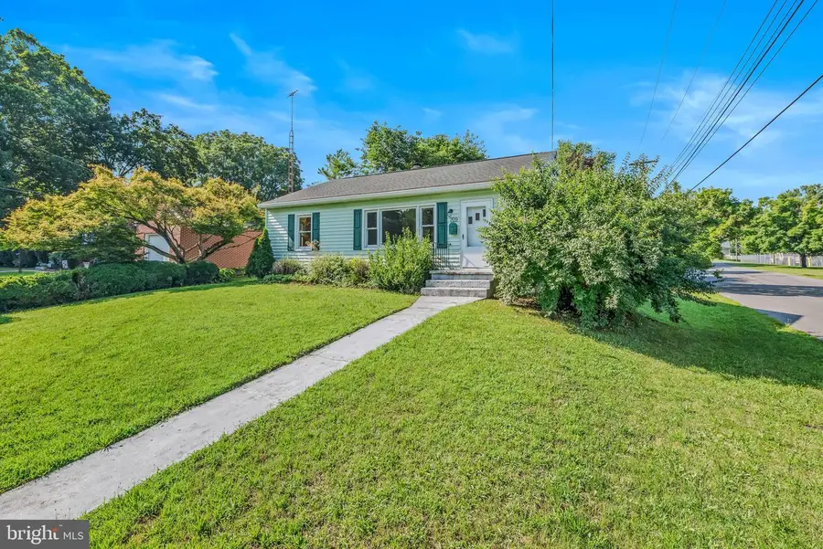 709 Berry St, Martinsburg, WV 25401 - #2